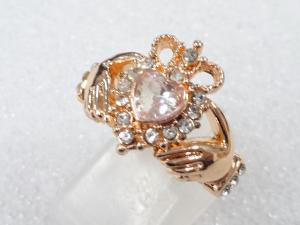 クリスタル　指輪(13号)